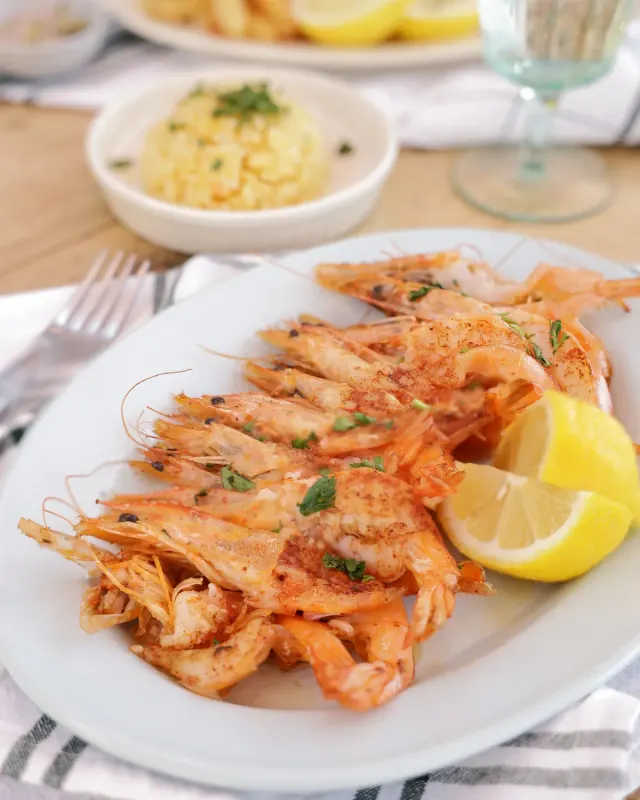 12 Prawns with Rice & Chips from Parreirinha Rapido Illovo